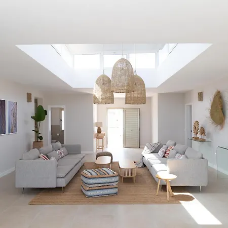 Ereza White Homes קלטה דה פוסטה