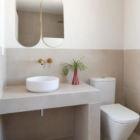 Ereza White Homes Вилла