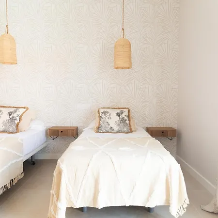 Villa Ereza White Homes *