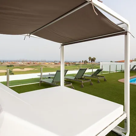 Villa Ereza White Homes