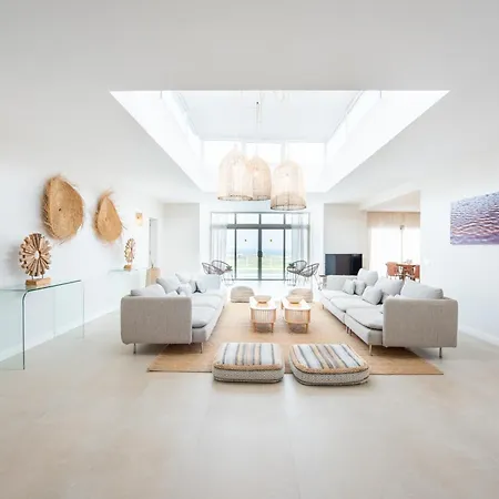 Villa Ereza White Homes *