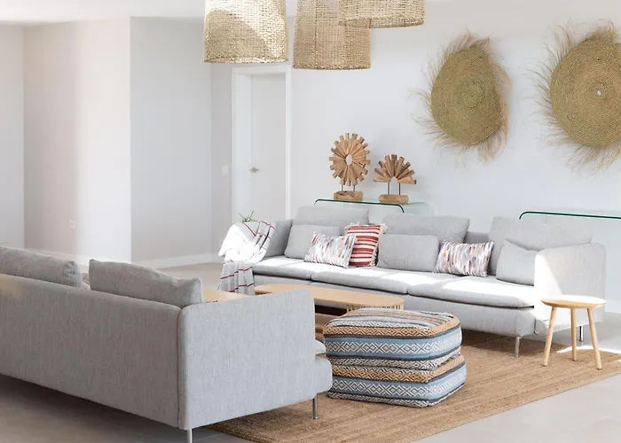 Ereza White Homes Vila