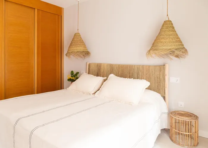 Ereza White Homes Vila