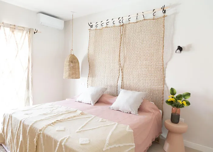 Ereza White Homes Vila